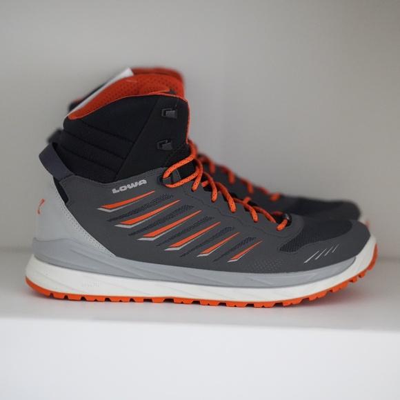 Lowa Made in Europe Axos GTX Gore-Tex Mid Hiking Boots Graphit Waterproof Mens main image 2